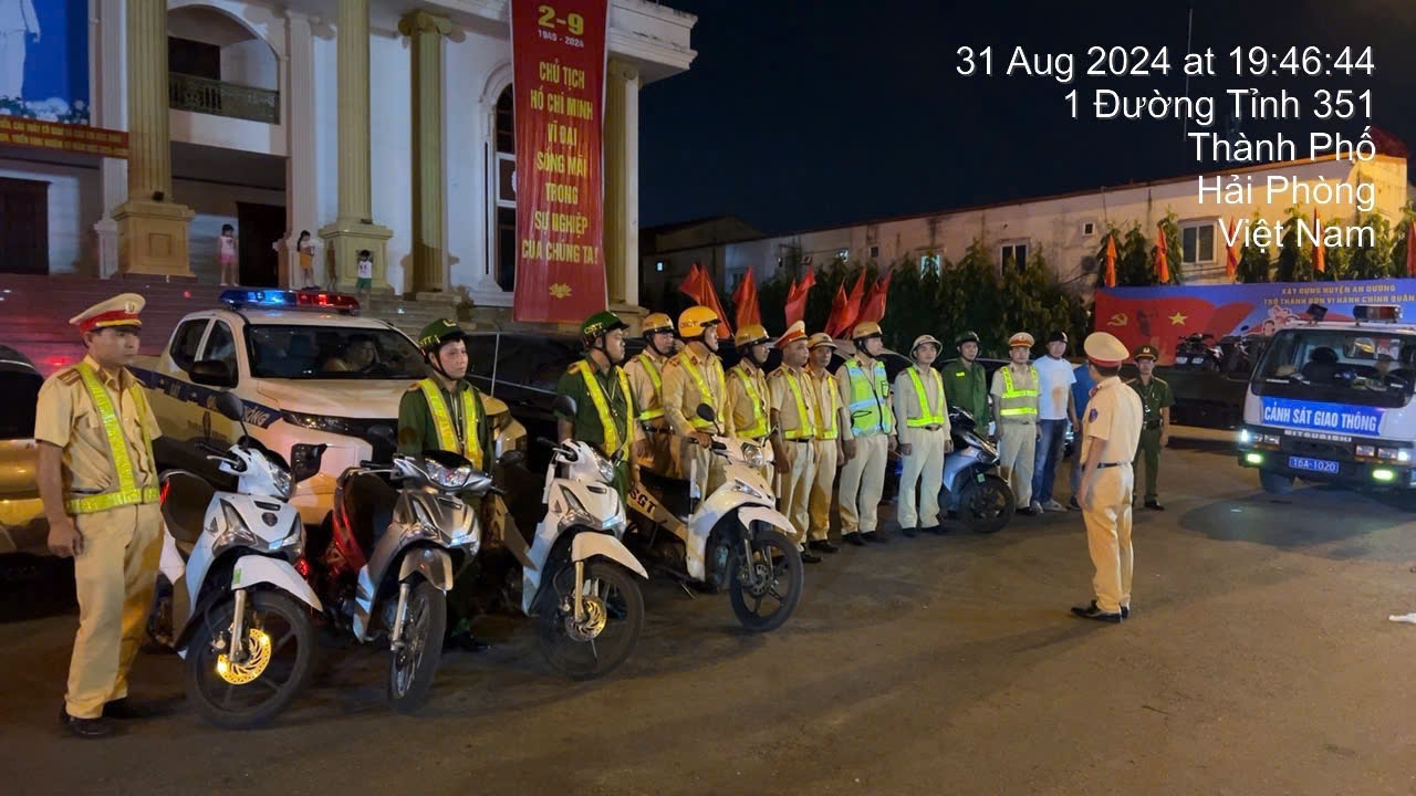 Người dân gửi thư cảm ơn Đội Cảnh sát giao thông trật tự và Công an huyện An Dương giúp đỡ tìm con bị lạc